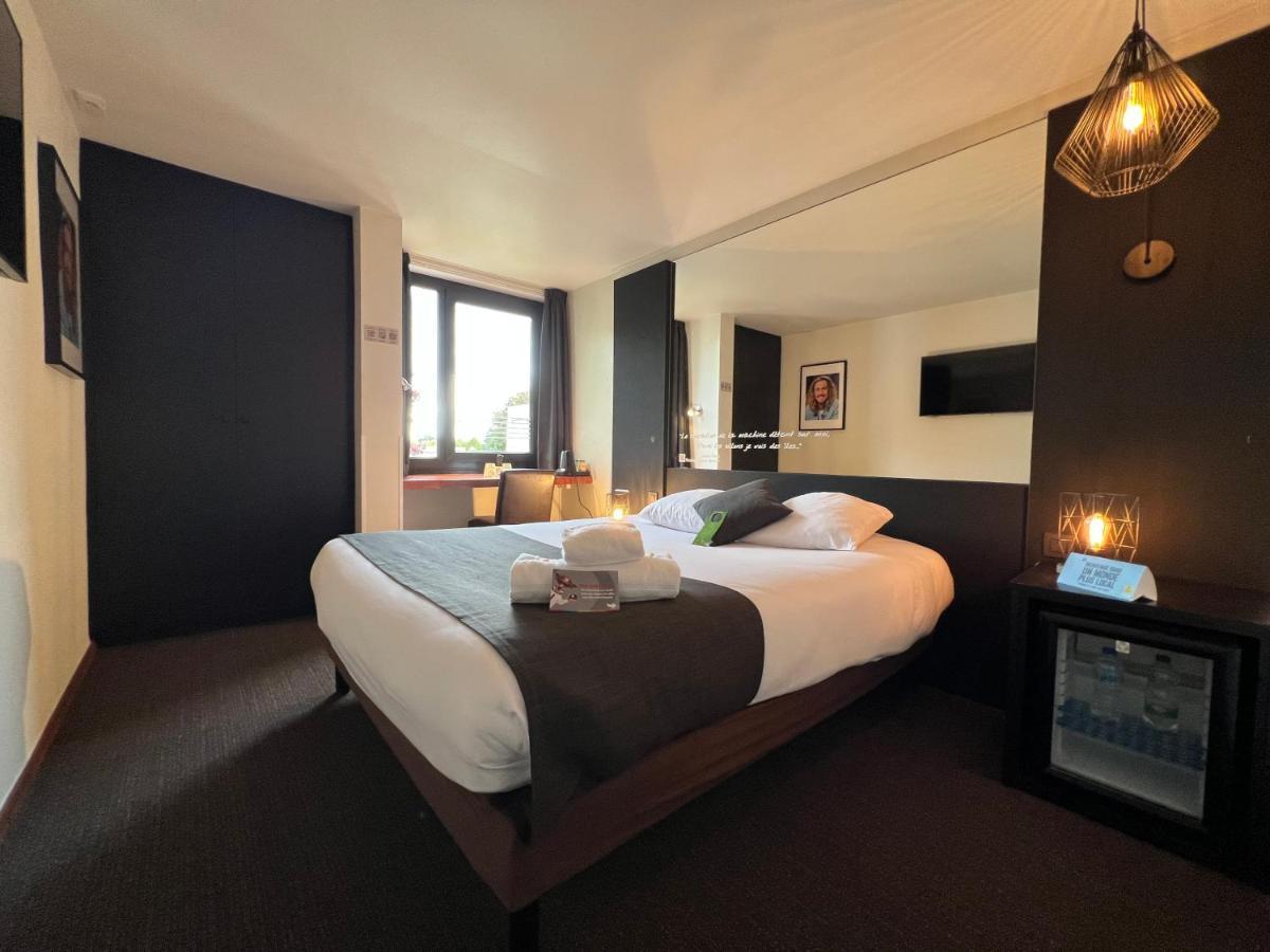Logis Hotel Restaurant Des Acacias Lille Neuville En Ferrain Экстерьер фото