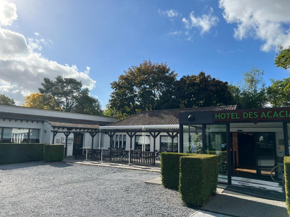 Logis Hotel Restaurant Des Acacias Lille Neuville En Ferrain Экстерьер фото